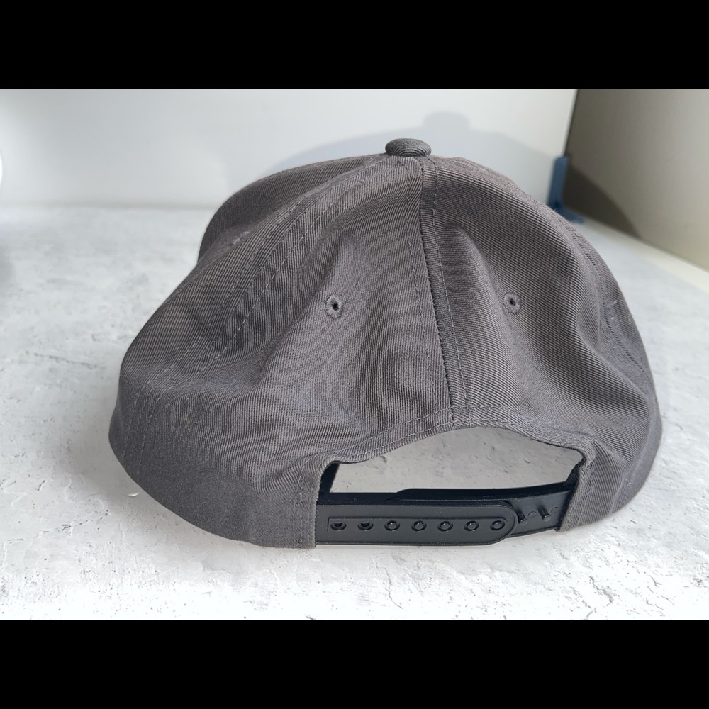 Yeah nice snap back - Picture 2 of 3